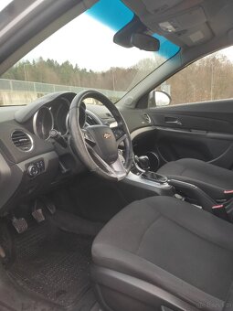Sprzedam Chevroleta cruz - 5