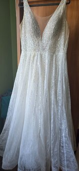 Suknia ślubna z cekinami - 5