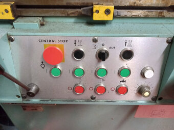 Szlifierka kłowa TOS, typ BU 16 - 5