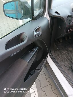 Ford Transit Courier - 5