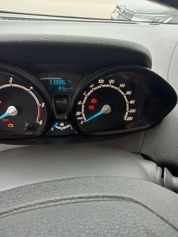 Ford Transit Courier - 5