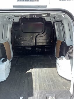 Ford Transit Courier - 5