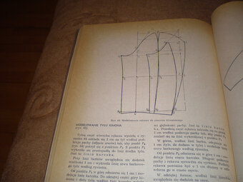 Sprzedam książkę Konstrukcja i modelowanie odzieży męskiej, - 5