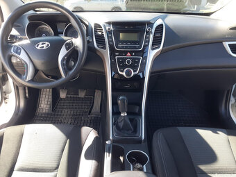Sprzedaż Hyundai i 30 rok produkcji 2015 - 5