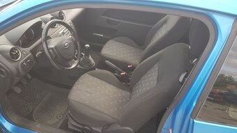 Ford Fiesta 1.3 benzyna 2004 r. w ładnym stanie - 5