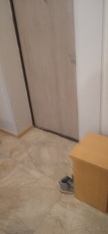 Sprzedam dużą kawalerkę - 5