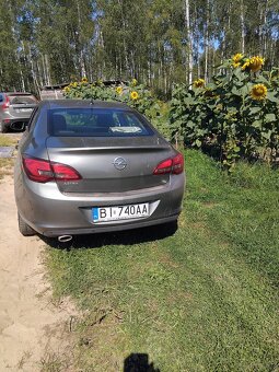 Sprzedam samochód Opel Astra J 2018r. - 5