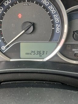 Toyota Corolla - 5