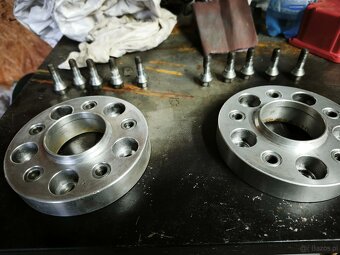 Dystanse 3 cm – BMW E60 / E61 – komplet - 5