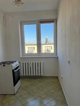 Mieszkanie o pow. 53m2, balkon, IVp, do remontu, os. A - 5