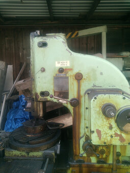 dlutownica pionowa  TOS, typ HOV 25 - 5