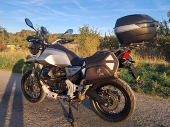 Moto Guzzi V 85 TT abs - 5