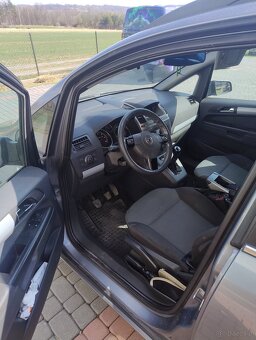 Opel Zafira b 1.9 CDTI hak klima - 5