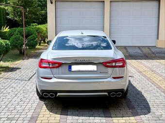 Maserati Quattroporte - 5