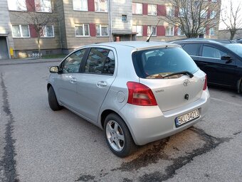 Toyota Yaris II - 5