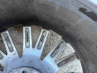 235/45 R19 zimowe koła Audi - 5