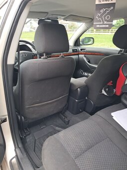 TOYOTA AVENSIS 2.0 D-4D • HATCHBACK • KLIMATYZACJA • XENON • - 5