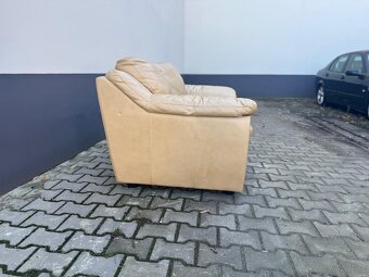 Sofa skórzana w bardzo dobrym stanie - 5