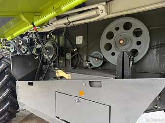 Kombajn zbożowy Claas Mega 370 rok pro 2007 heder 6m stół do - 5