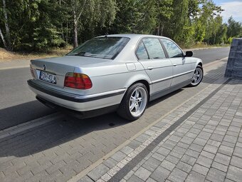 Bmw 7 piekny klasyk - 5
