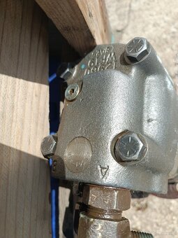 Wacker Neuson RT. Silnik jazdy, hydromotor - 5