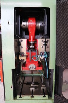 Prasa szybkobieżna MABU 25 VP - 5