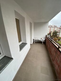 Do wynajęcia pokój w mieszkaniu 3 pokojowym ul.Pszona 41, Śr - 5