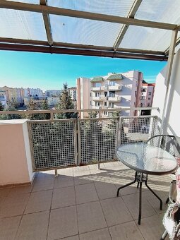 3 pokojowe mieszkanie, 52.80m2, duży balkon, III piętro, os. - 5
