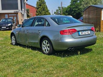 A4 B8  Stan Bardzo dobry  - 5