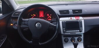 VW Passat Kombi 1.9 2007 r. - 5