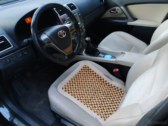 Sprzedam toyotą Avensis T27 z małym Przebiegiem - 5