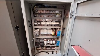 Prasa krawędziowa CNC 160 t, długość gięcia 3200 mm, 2 osie - 5
