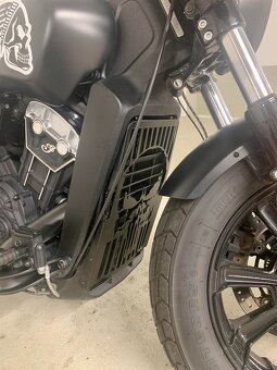 Osłona chłodnicy Chopper Wzór niestandardowy, logo - 5