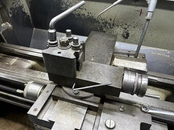 Tokarka Colchester Master 2500 - 5