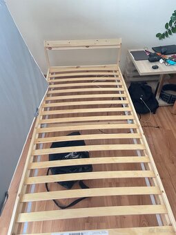 Łóżko NEIDEN z ramą listwową i materacem - 5