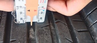 Używane opony Aplus 235/45/18 2 szt. sprzedam - 5