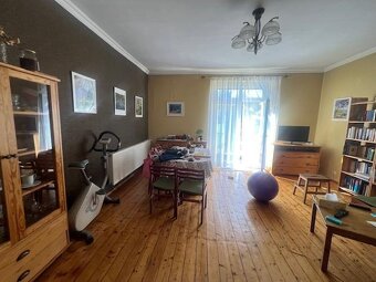 Udział 24/26 w nieruchomości lokalowej - 5
