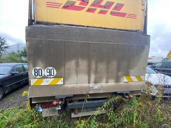 Renault Midlum 220 kontener z windą - 5