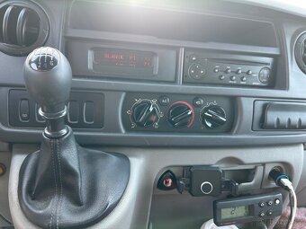 Renault master 2.5 dci 107 kW, Chlaďák,skříň,motor klepe - 5