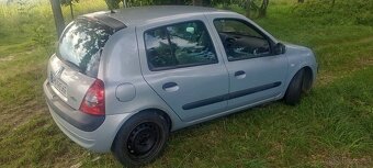 Renault Clio 2003 r.1.4 benzyna - 5