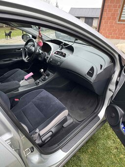 Sprzedam Hondę Civic - 5