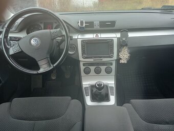 sprzedam zadbanego passata - 5