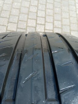 opony CONTINETAL PREMIUM CONTAK 6 225/40/18 R bieżnik OK 7,5 - 5