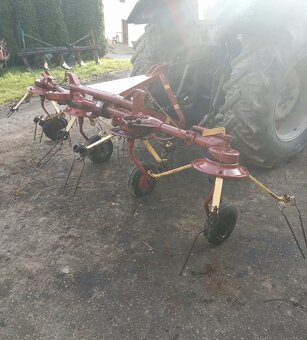 Przetrząsacz przewracarka karuzelowa zawieszana Deutz-Fahr K - 5