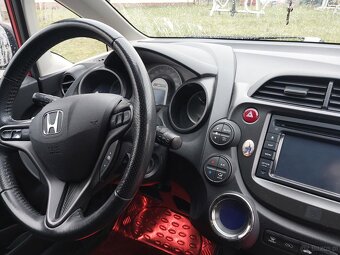 Honda Jazz hybryda automat 1,4 - 5