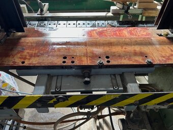 Uniwersalny podajnik elementów do maszyny z magazynkiem - 5