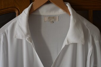 Biała bluzka - 5