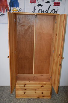 szafa z drewna sosnowego - jak nowa - 5