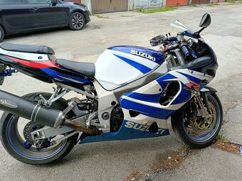 Suzuki GSX-R 750 uszkodzony - 5