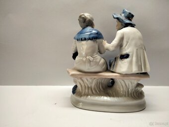 Figura porcelana szkliwiona -stan idealny Dziadkowie niebies - 5